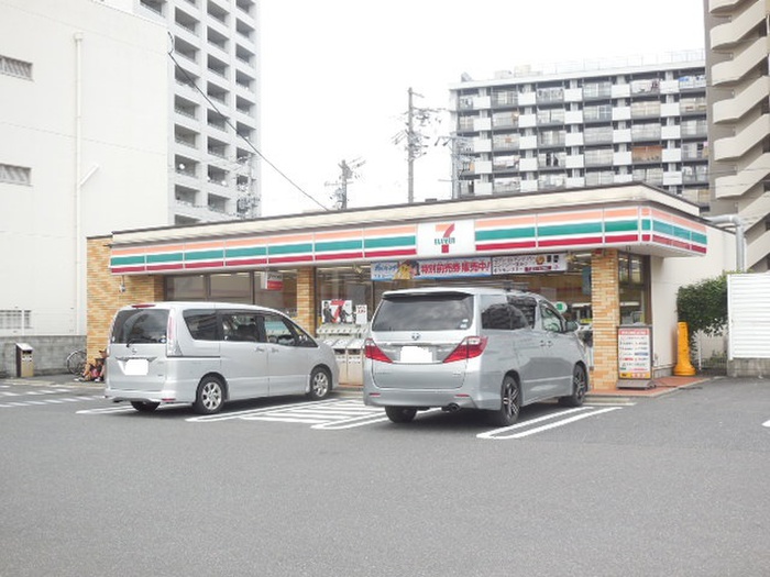 コンビニ　セブンイレブン　萱場2丁目店（コンビニ）まで400m