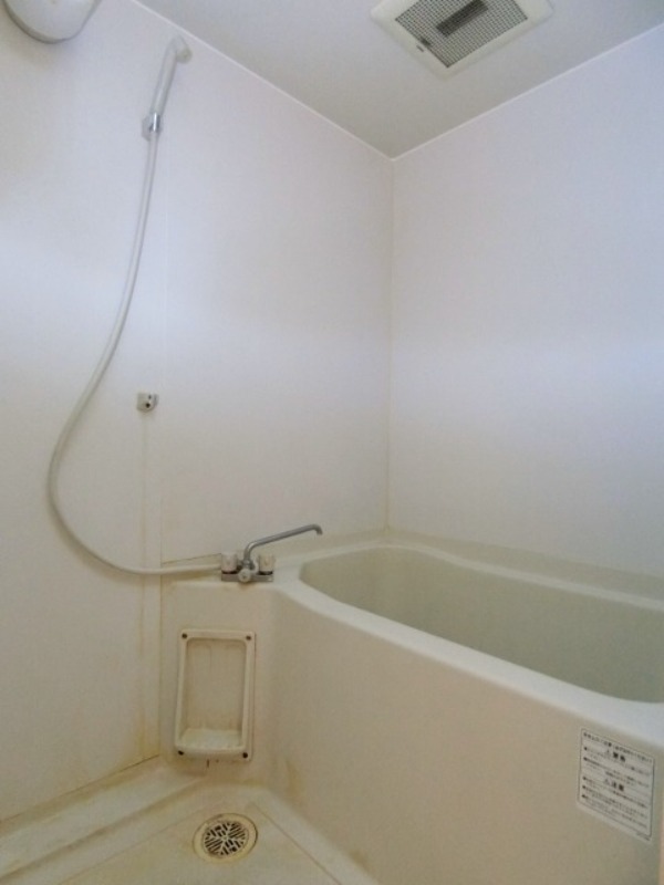 バス・シャワールーム　図面と現状に相違がある場合には現状を優先