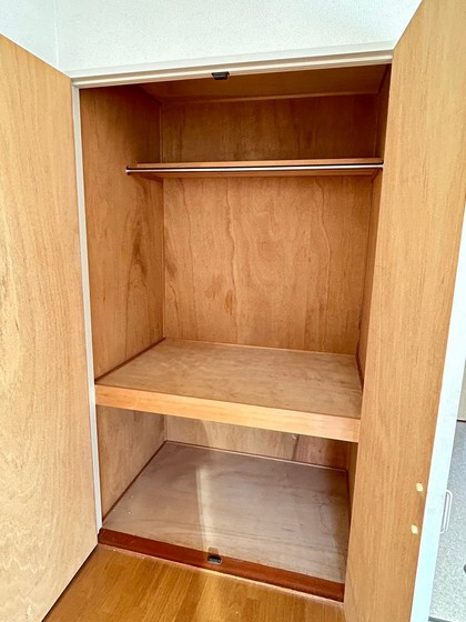 収納　※他の号室の写真です。