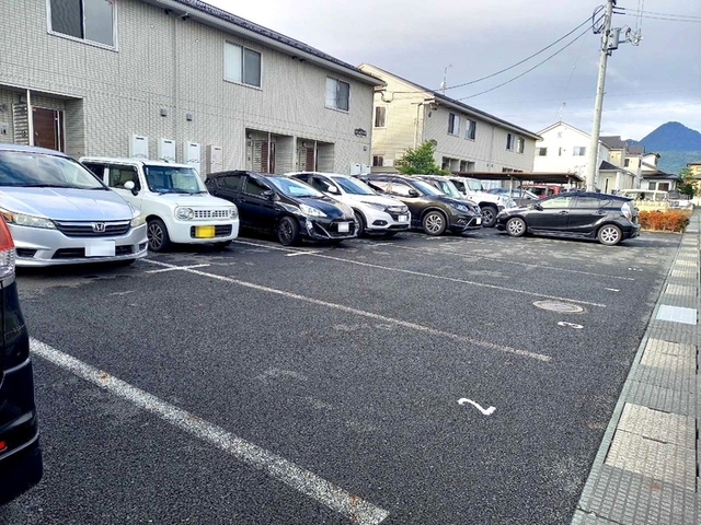 駐車場　駐車場