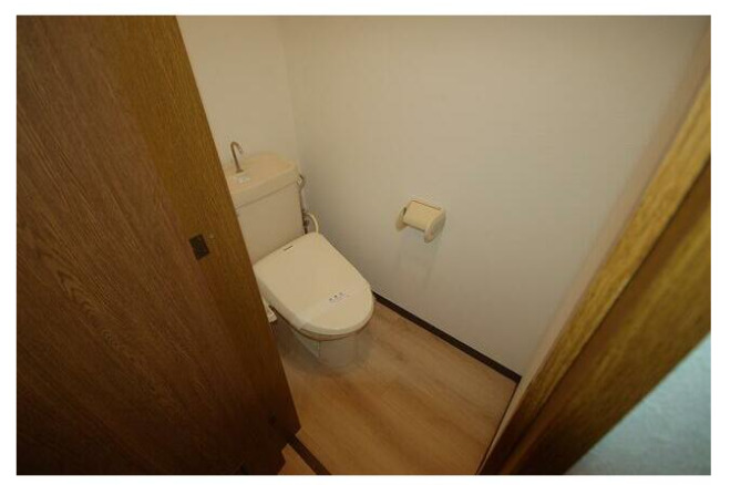 トイレ　ゆったりとした空間のトイレです。