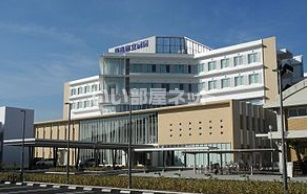 病院　坂出市立病院（病院）まで892m