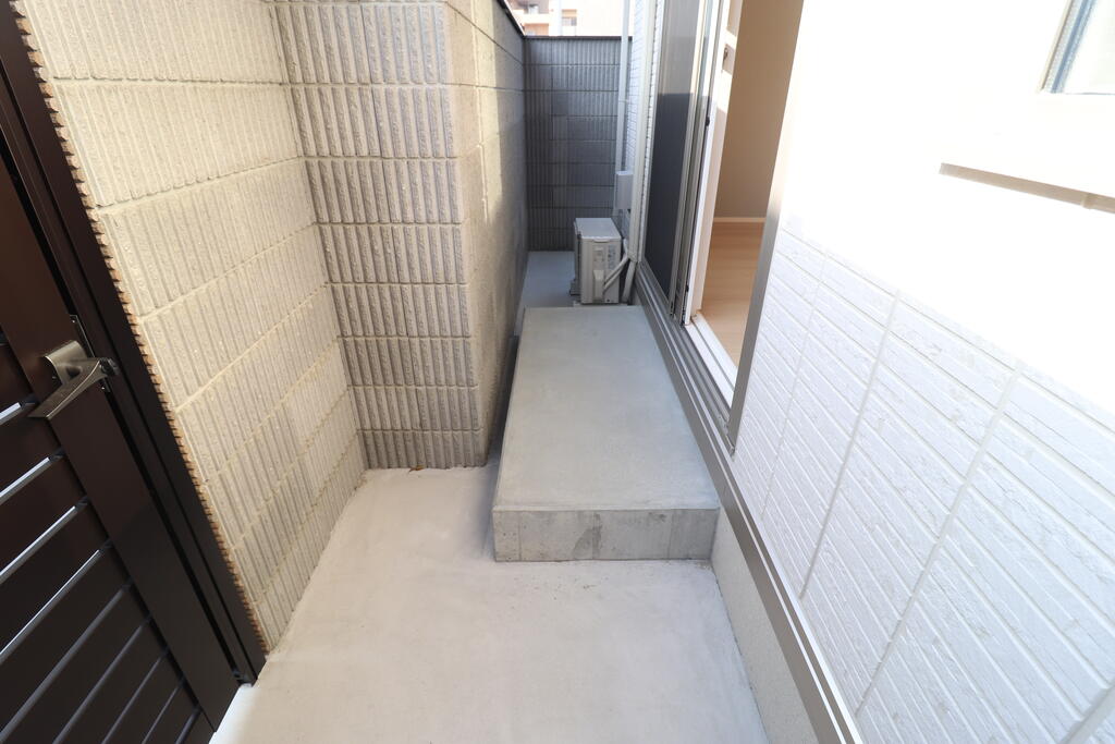 バルコニー　バルコニー