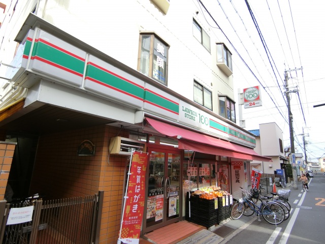 コンビニ　ローソンストア100摂津富田店（コンビニ）まで653m