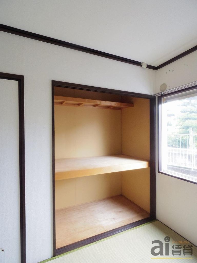 収納　※別号室写真です。