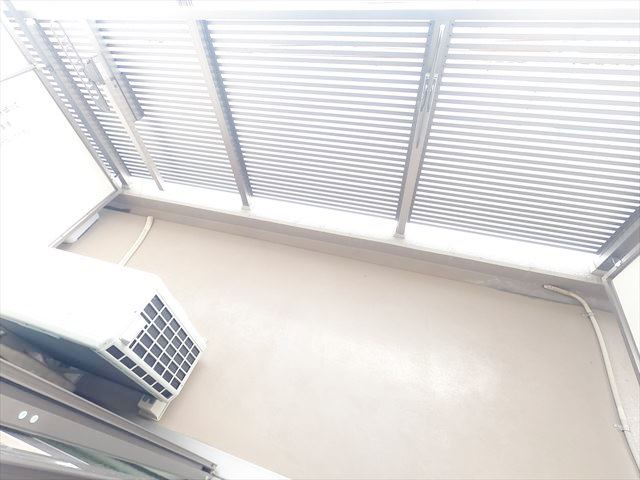 バルコニー　広さのあるバルコニー