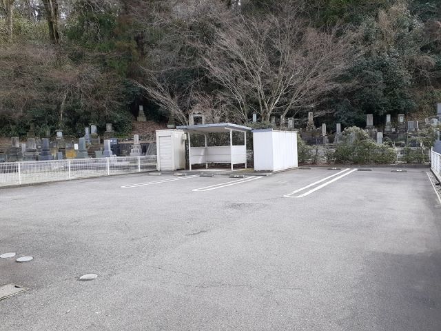 【福井市足羽のアパートの駐車場】