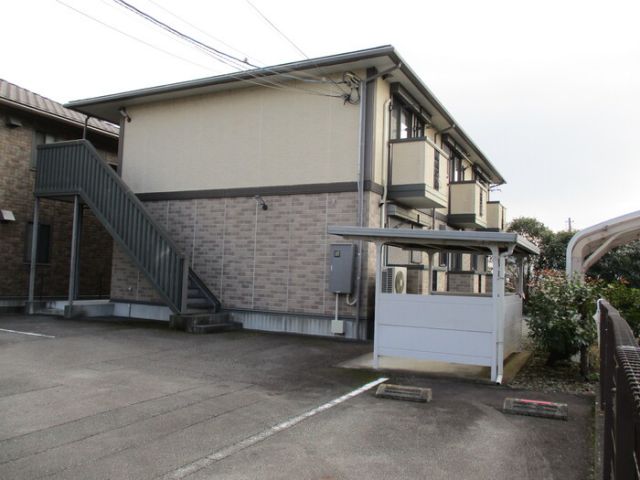 静岡県三島市谷田（アパート）の賃貸物件の外観
