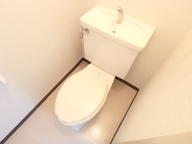 【北区滝野川のマンションのトイレ】