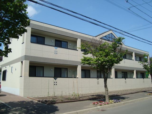 札幌市北区あいの里二条のマンションの建物外観