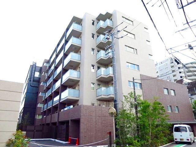 新宿区下落合のマンションの建物外観