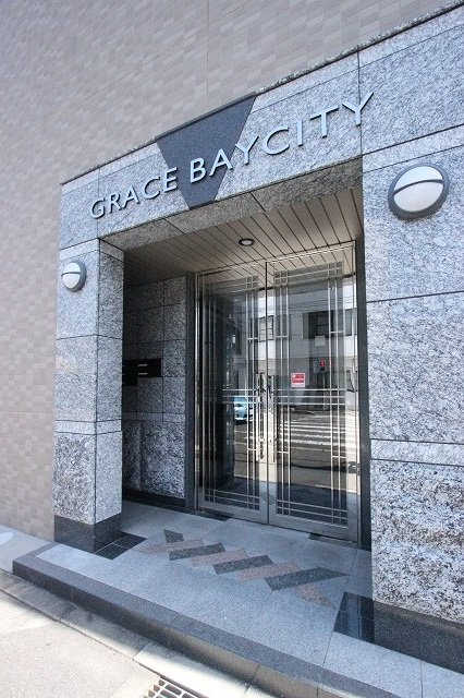 【GRACE BAY CITYのエントランス】