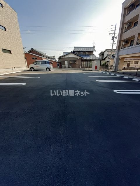 【オーレリアンの駐車場】