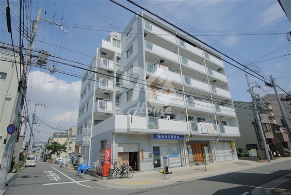 サンエール板宿の建物外観