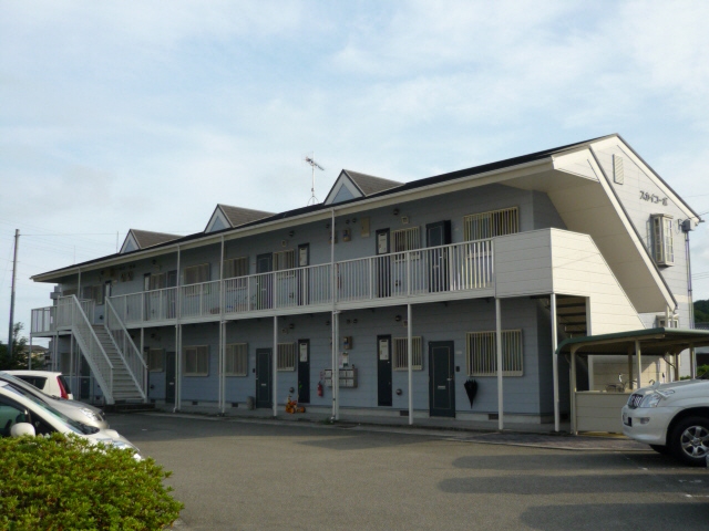 姫路市花田町一本松のアパートの建物外観