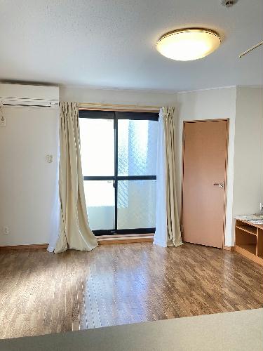 居室・リビング　1階の写真です。