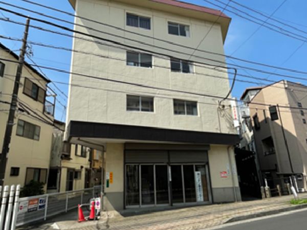 アイエスビルの外観写真