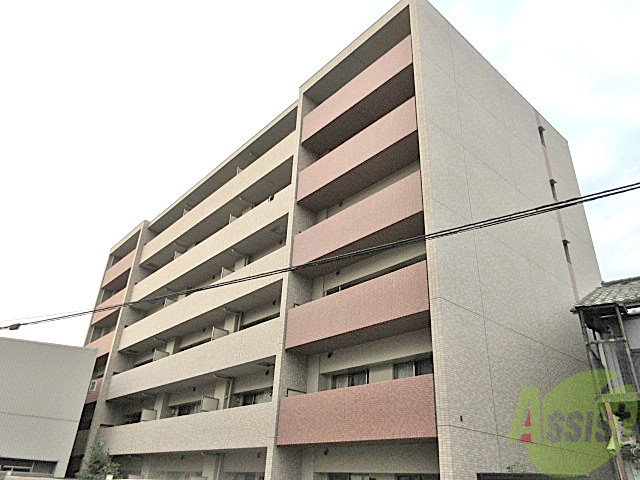 大阪市淀川区三津屋南のマンションの建物外観