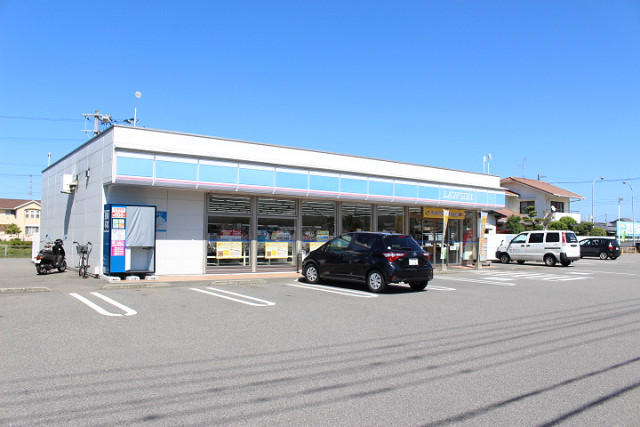 コンビニ　ローソン 大分坂ノ市中央店（コンビニ）まで460m