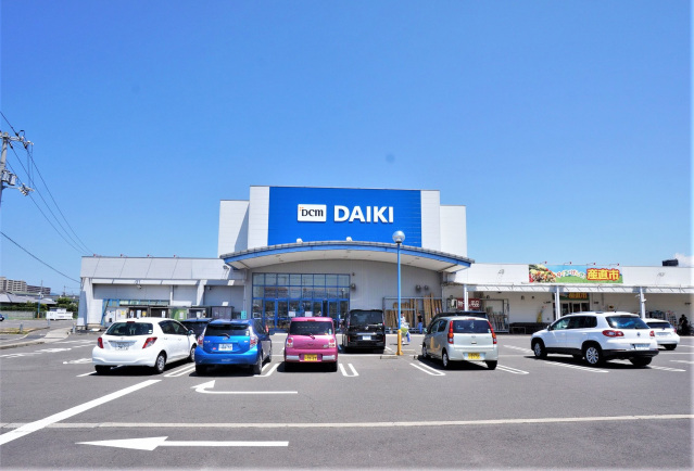 ホームセンター　DCM上福岡店（ホームセンター）まで1325m
