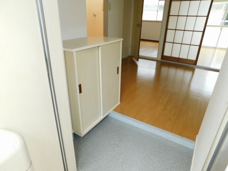 玄関　図面と現状に相違がある場合には現状を優先