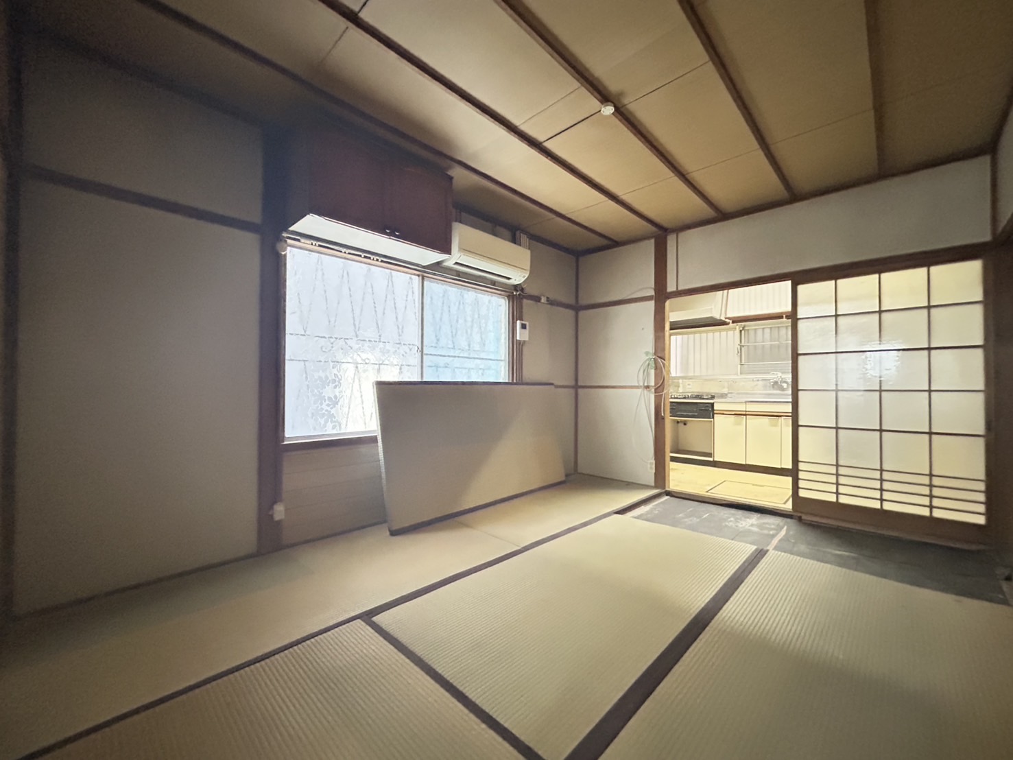 東垂水2丁目戸建の居間写真