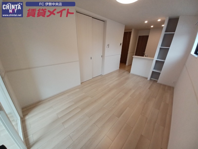 居室・リビング　同型参考写真