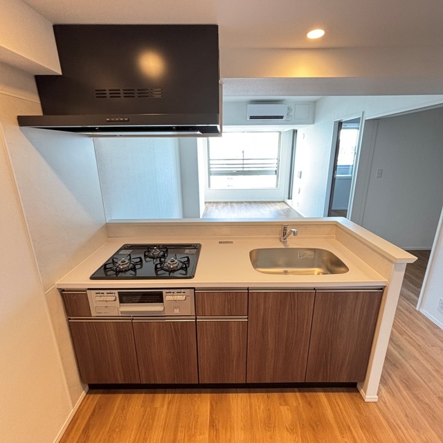 キッチン　※写真は同タイプ住戸です。