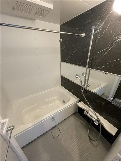 バス・シャワールーム　※同一タイプ（備品を