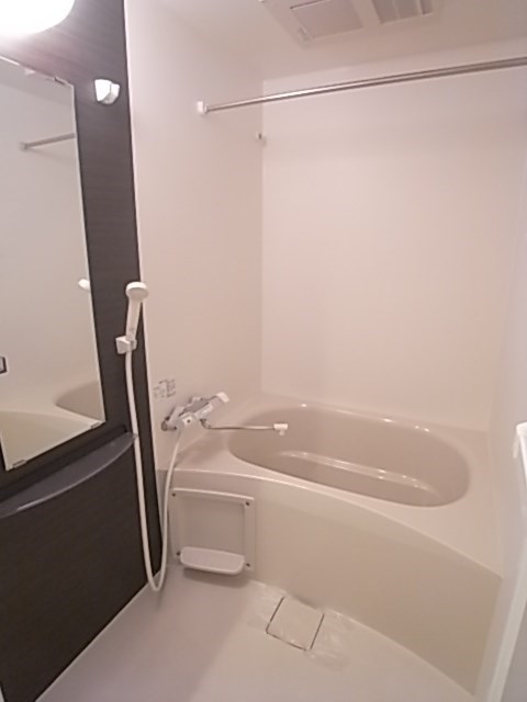 バス・シャワールーム　日々の疲れを癒すお風呂付です