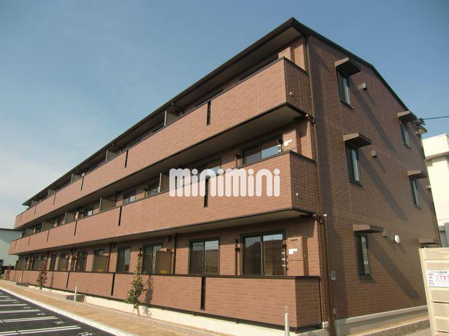 建物外観　落ち着いた色合いの外観です