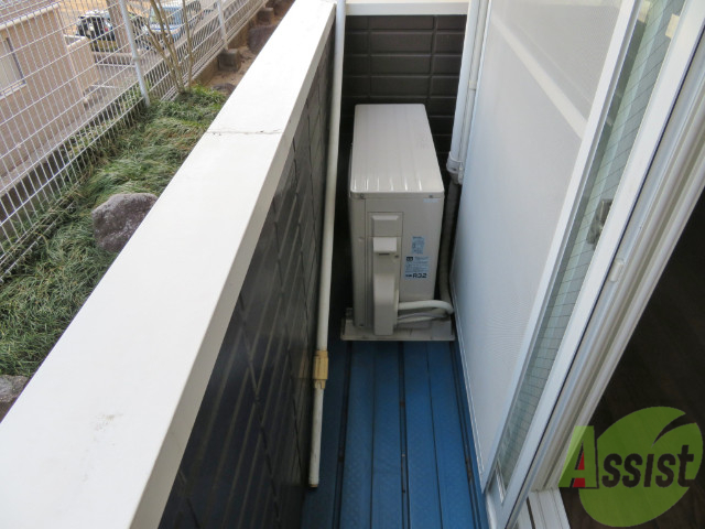 バルコニー　少し小さくても洗濯物はちゃんと外に干せますよ