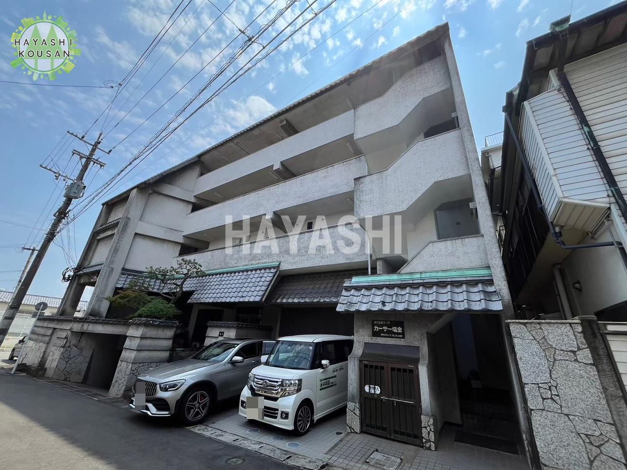 建物外観　瓦屋根が特徴です