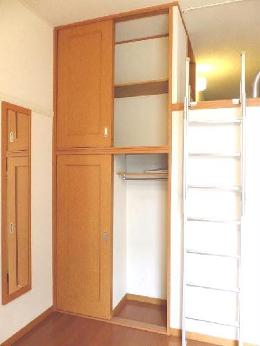収納　クローゼット