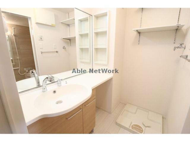 洗面設備　ワイドカウンター洗髪洗面化粧台