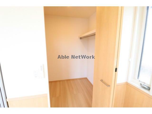 収納　ウォークインクローゼット