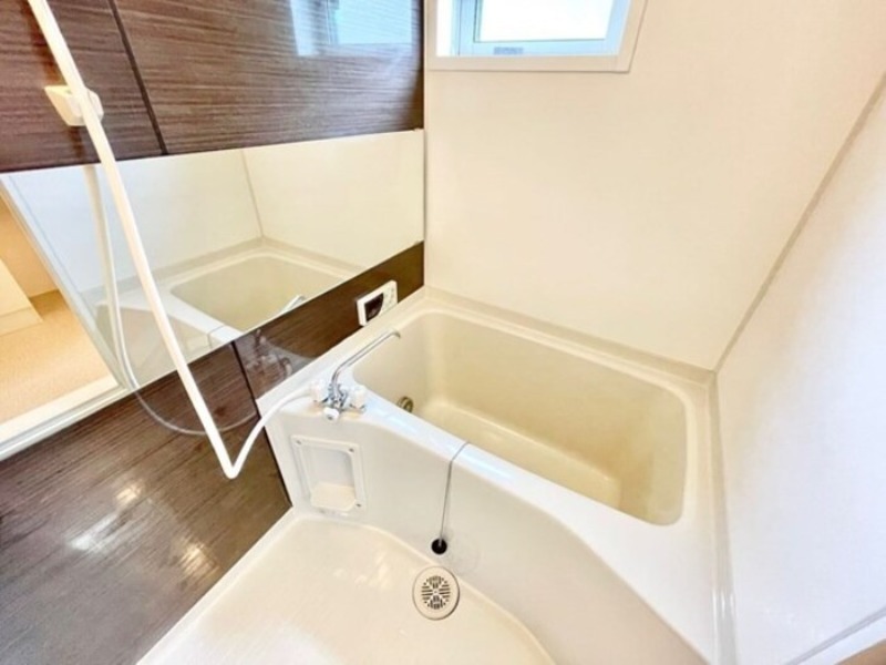 バス・シャワールーム　図面と現状に相違がある場合には現状を優先．．．