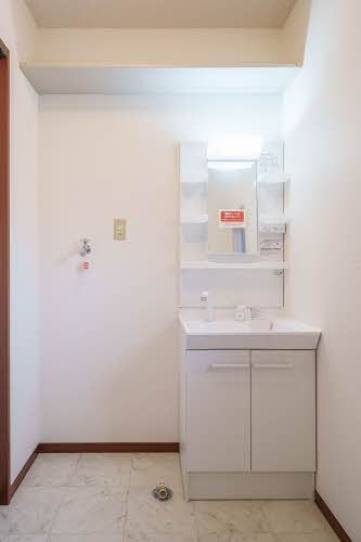 洗面設備　洗面化粧台