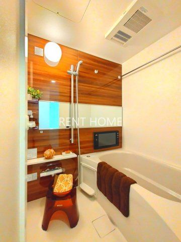 バス・シャワールーム　広めの浴室です。（浴室ＴＶ付）