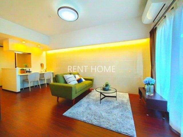 居室・リビング　明るいリビングです。