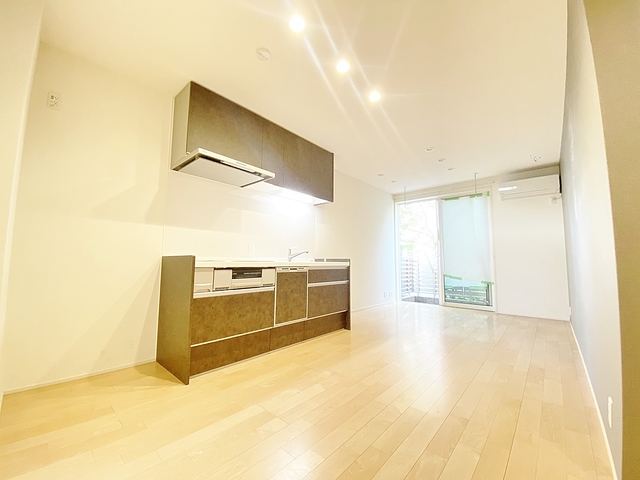 その他部屋・スペース　リビング別角度から