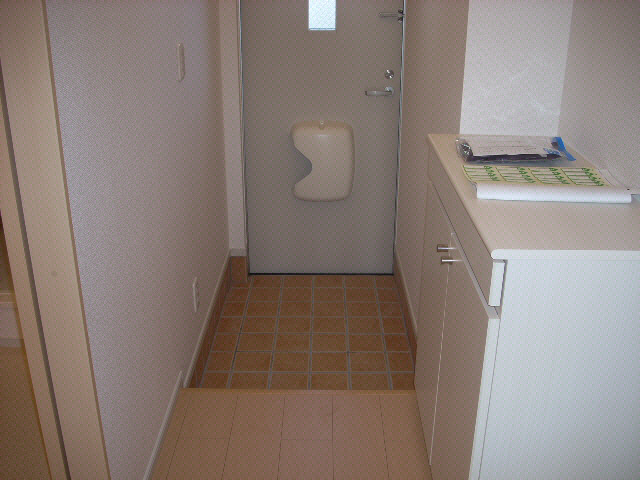 玄関　※別部屋写真