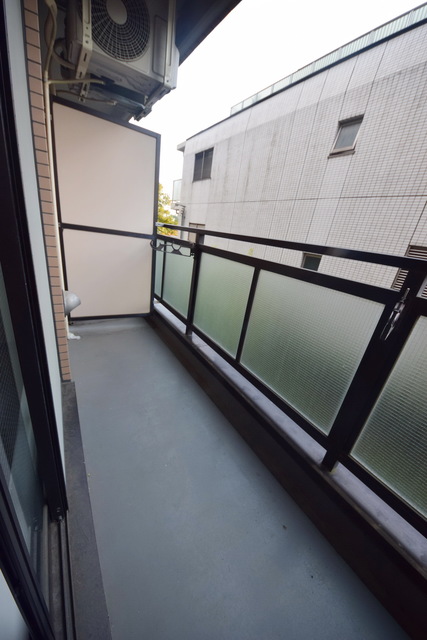 バルコニー　～今日は朝からお洗濯っ～