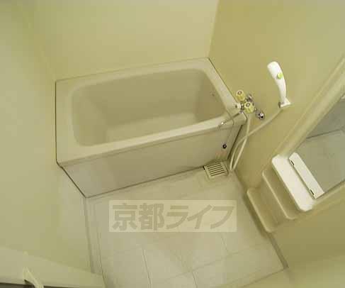 バス・シャワールーム　ゆったりセパレート。