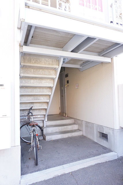 エントランス　建物入口です☆