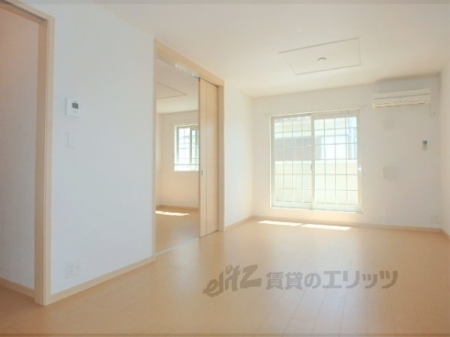 居室・リビング　リビング