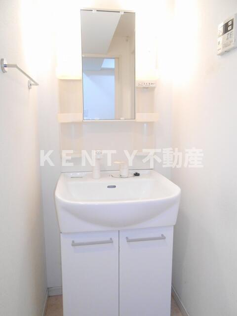 洗面設備　使いやすい洗面所です