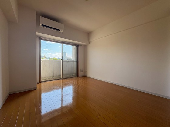 居室・リビング　※別部屋の写真です