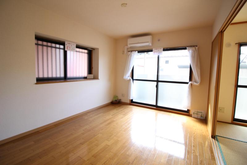 その他設備　洋室6.9帖のエアコン