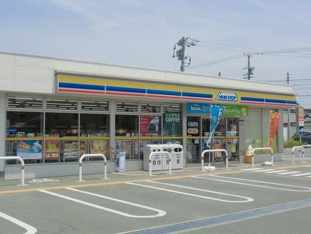 コンビニ　ミニストップ浜松豊保店（コンビニ）まで450m